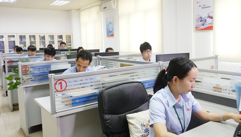 高效充电站传感器控制系统