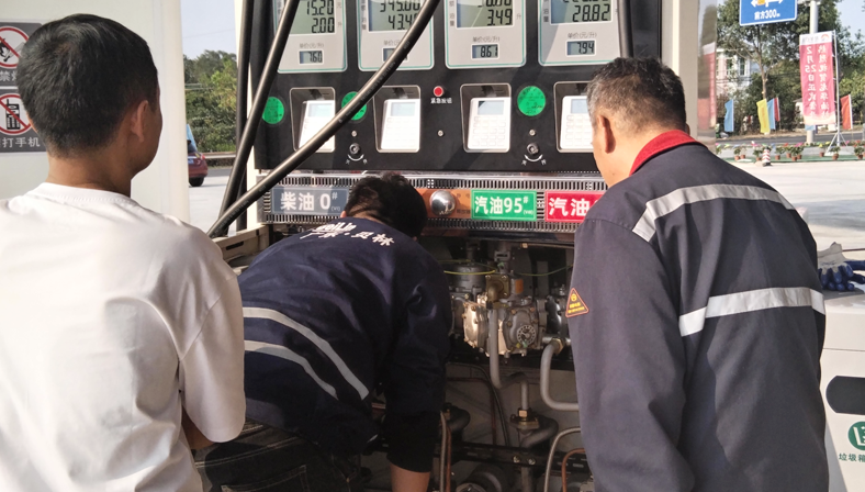 具有负载管理功能的电动汽车充电桩